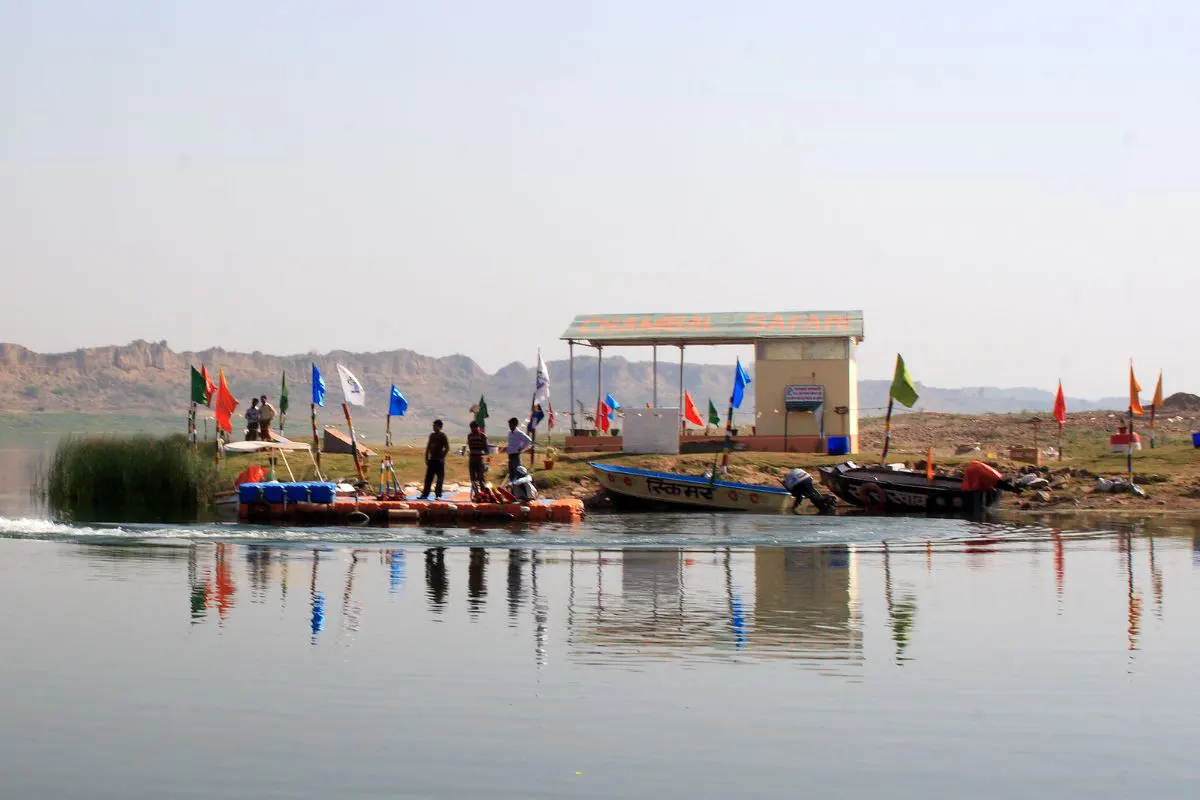 chambal boat safari